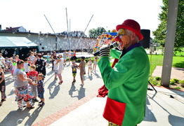  (photo)