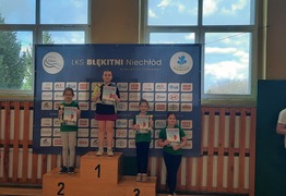 zawodniczki na podium (photo)