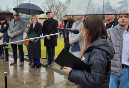 część oficjalna przy pamiątkowej tablicy (photo)