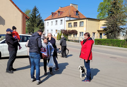 akcja rozdawania flag w Wonieściu (photo)